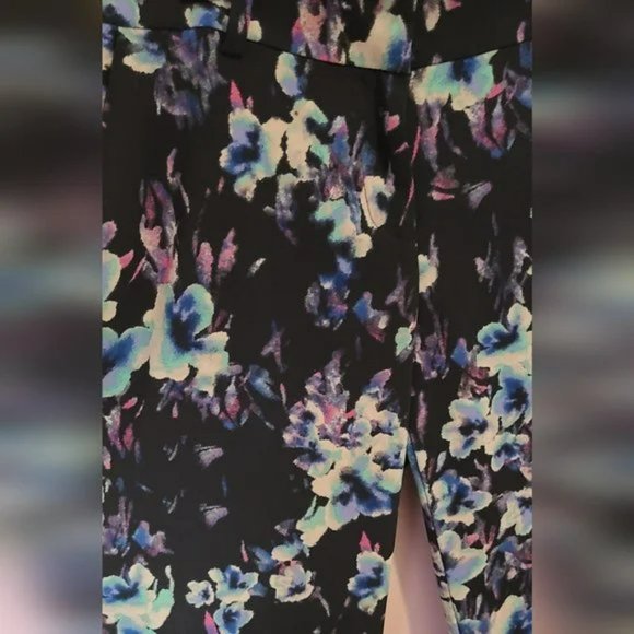 Ann Taylor Floral Dress Pants Size 2 - Picture 2 of 4
